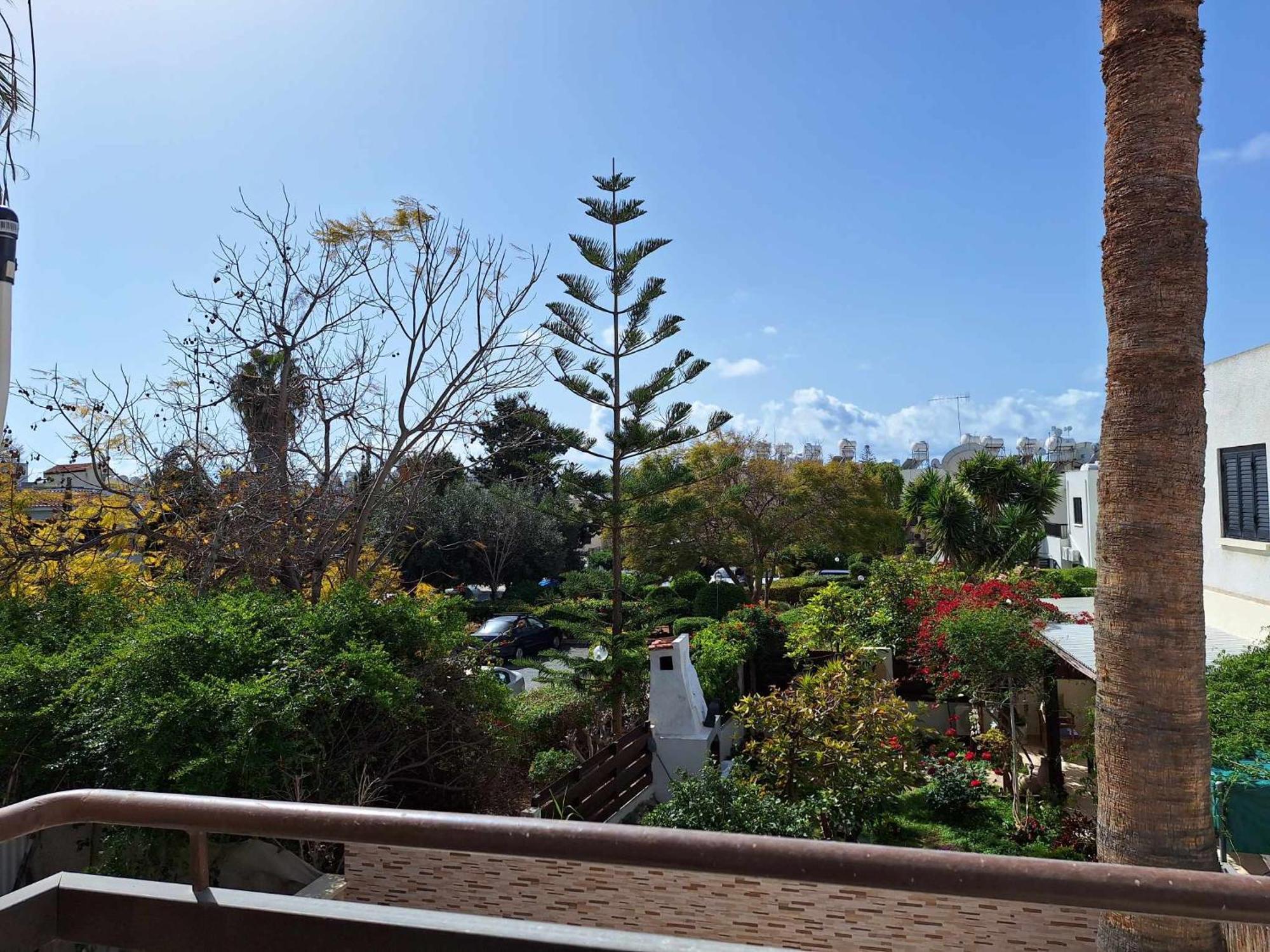 Stylish Apt Kato Paphos Close To Beach & Vibrant Harbor Life Exterior foto