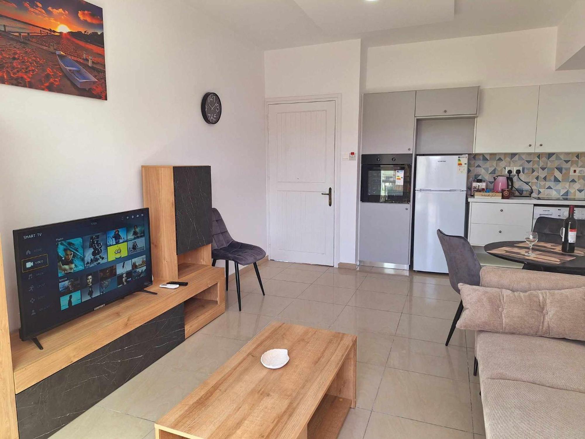 Stylish Apt Kato Paphos Close To Beach & Vibrant Harbor Life Exterior foto